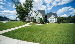 7-Landscape-Ideas-That-Will-Boost-Your-Homes-Curb-Appeal
